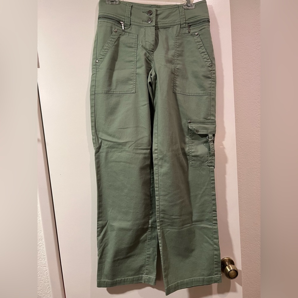 CAbi green cargo pants - size 2 - like new